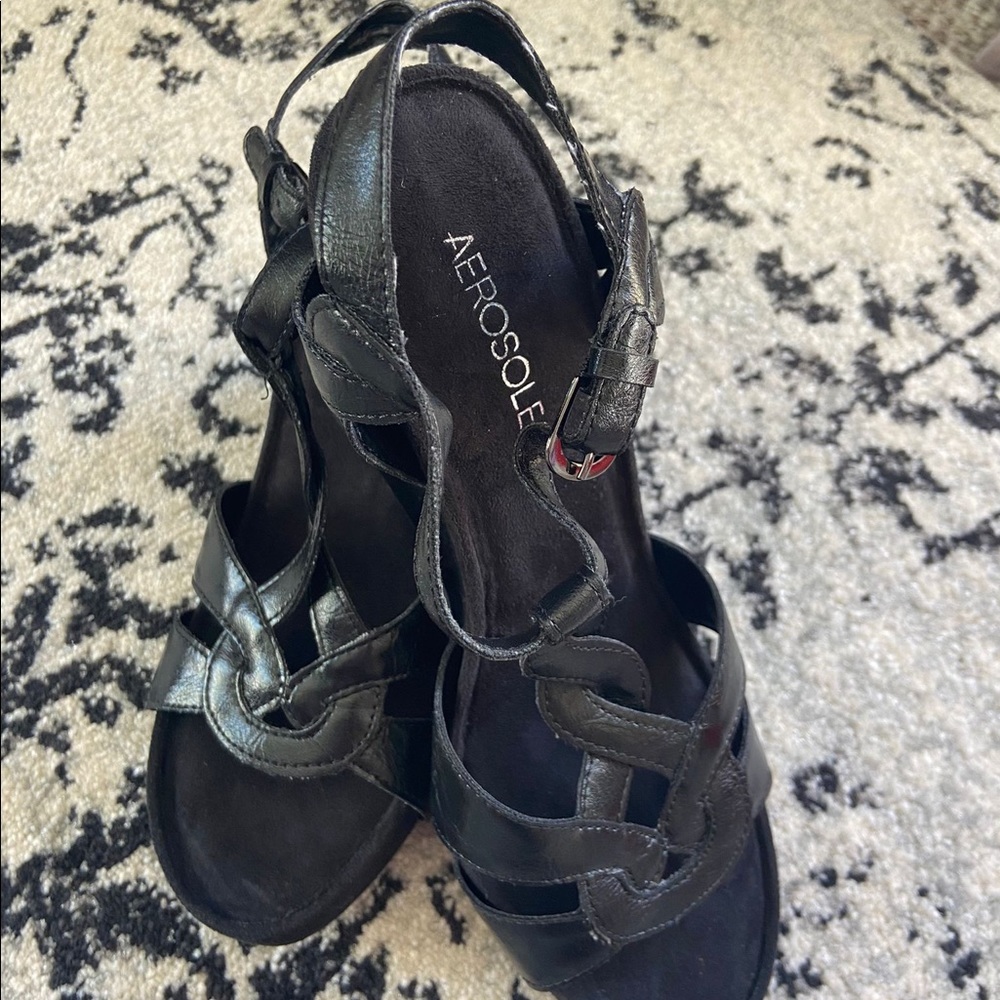 AEROSOLES WEDGES